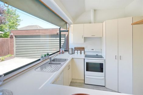 Photo of property in 2/52 Northcote Road, Northcote, Christchurch, 8052