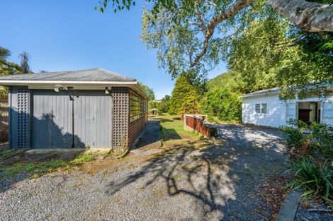 Photo of property in 56 Maymorn Road, Te Marua, Upper Hutt, 5018