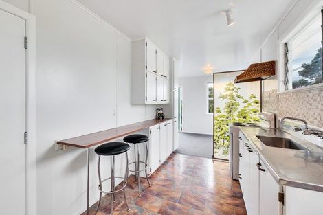 Photo of property in 141 Flanshaw Road, Te Atatu South, Auckland, 0610