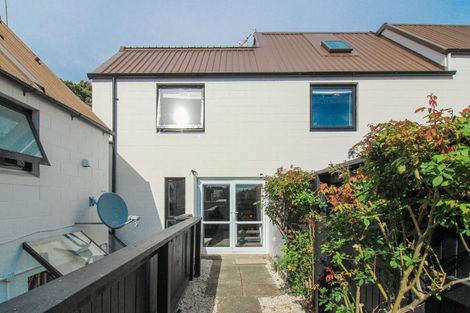 Photo of property in Pitarua Court, 7/11 Pitarua Street, Thorndon, Wellington, 6011