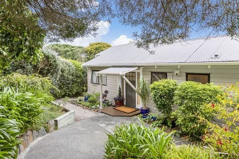 Photo of property in 3 Rangimaarie Crescent, Snells Beach, 0920