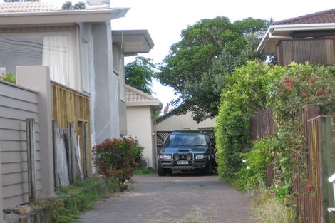 Photo of property in 1/69 Seaview Road, Castor Bay, Auckland, 0620