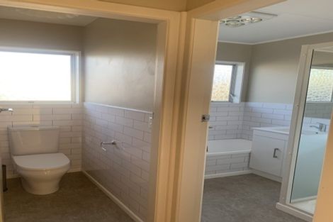 Photo of property in 15 Kiwi Avenue, Forest Lake, Hamilton, 3200