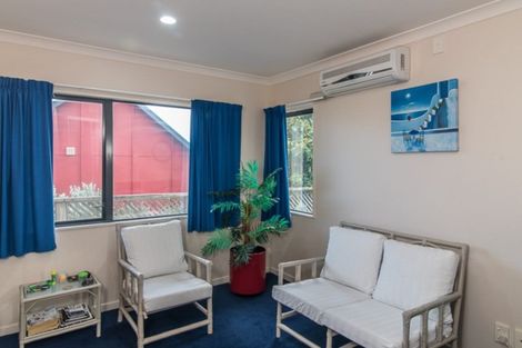 Photo of property in 7 Sunset Terrace, Waikanae Beach, Waikanae, 5036