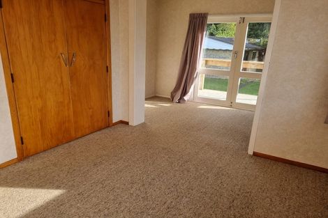 Photo of property in 166 Roslyn Road, Levin, 5510