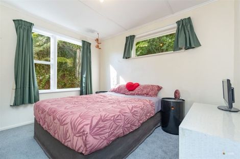 Photo of property in 14 Manor Drive, Stokes Valley, Lower Hutt, 5019
