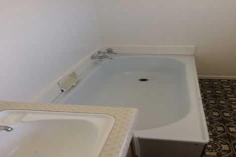 Photo of property in 4/1 Waikare Avenue, Waiwhetu, Lower Hutt, 5010