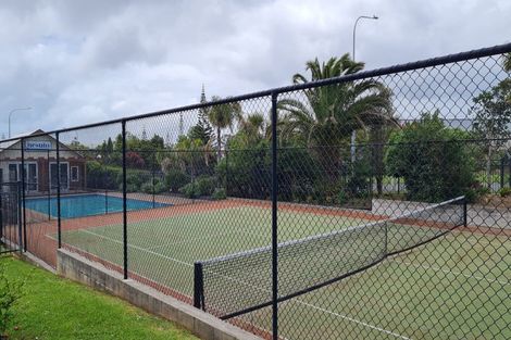 Photo of property in 15 Opito Way, East Tamaki, Auckland, 2013