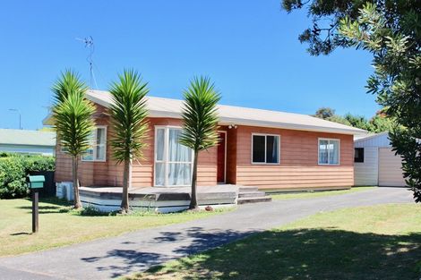 Photo of property in 4 Caulfield Place, Nawton, Hamilton, 3200