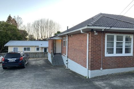 Photo of property in 1 Tyburnia Avenue, Mount Albert, Auckland, 1025