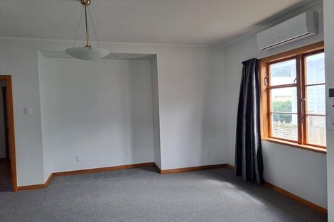 Photo of property in 31 Happy Valley Road, Owhiro Bay, Wellington, 6023