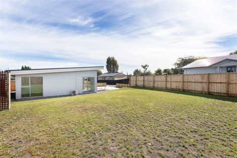Photo of property in 9b Cuffs Road, Wainoni, Christchurch, 8061