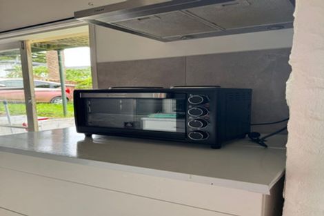 Photo of property in 1/23 Woodcote Drive, Glenfield, Auckland, 0629