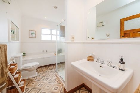 Photo of property in 283 Forlong Road, Colyton, Feilding, 4775