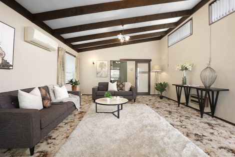 Photo of property in 2/31 Waimairi Road, Upper Riccarton, Christchurch, 8041