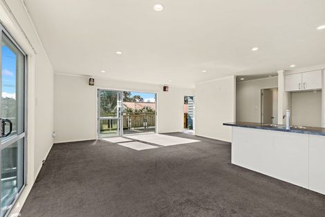Photo of property in 3 Gazelle Avenue, Beach Haven, Auckland, 0626