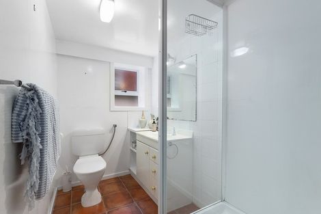 Photo of property in 283 Karaka Bay Road, Karaka Bays, Wellington, 6022