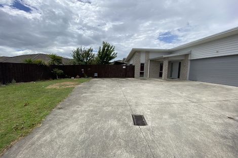 Photo of property in 64 Magellan Rise, Flagstaff, Hamilton, 3210