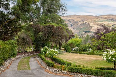 Photo of property in 124 Roxburgh Road East, Roxburgh East, Roxburgh, 9571