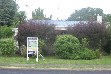 Photo of property in 2/115 Nile Road, Milford, Auckland, 0620