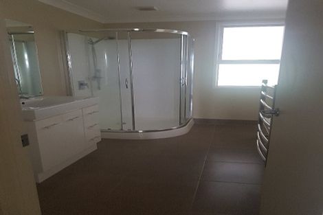 Photo of property in 1/134 Bleakhouse Road, Mellons Bay, Auckland, 2014