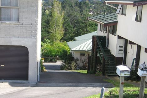 Photo of property in 2/1018 East Coast Road, Fairview Heights, Auckland, 0630