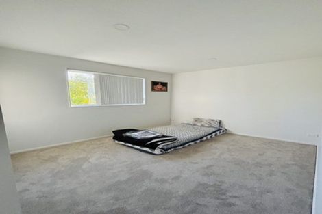 Photo of property in 61a Archibald Road, Kelston, Auckland, 0602