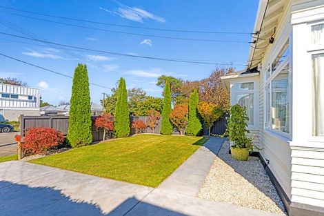 Photo of property in 35 Cleveland Street, Edgeware, Christchurch, 8013