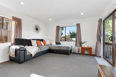 Photo of property in 22 Snowden Street, Ohauiti, Tauranga, 3112