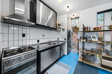 Photo of property in 14a Hanson Street, Mount Cook, Wellington, 6021