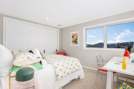 Photo of property in 28 Te Hoiere Street, Aotea, Porirua, 5024