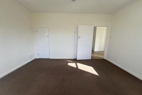 Photo of property in 61 Oakdale Road, Mount Roskill, Auckland, 1041