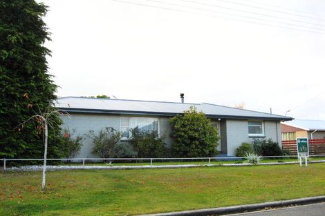 Photo of property in 27 Roseness Street, Palmerston, 9430