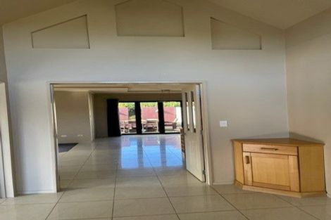 Photo of property in 8 Frank Knight Place, Waiuku, 2123