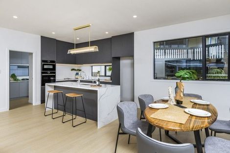 Photo of property in 591c East Coast Road, Browns Bay, Auckland, 0632