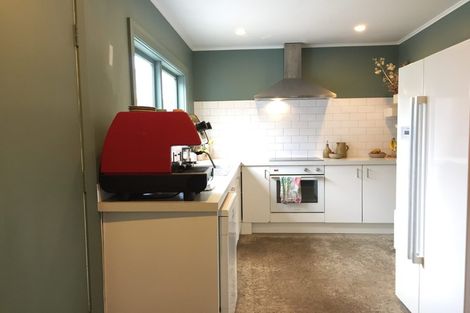 Photo of property in 43 Delhi Crescent, Khandallah, Wellington, 6035