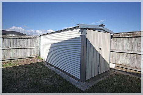 Photo of property in 24 Forbes Road, Foxton Beach, Foxton, 4815