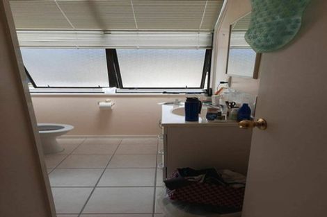 Photo of property in 1/1 Takutai Avenue, Bucklands Beach, Auckland, 2012