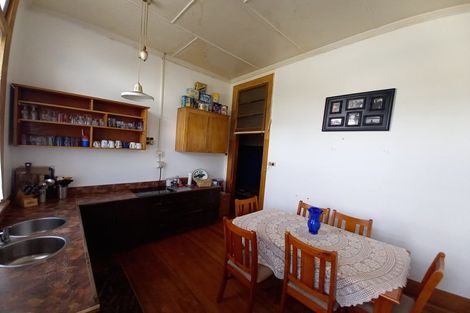 Photo of property in 14 Bridge Street, Tuatapere, 9620