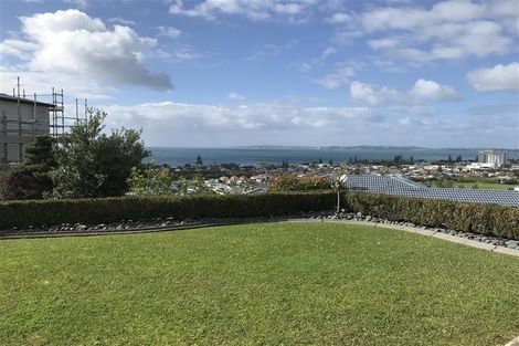 Photo of property in 18 Savoy Road, Orewa, 0931