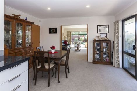 Photo of property in 2/156 Blighs Road, Strowan, Christchurch, 8052