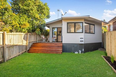 Photo of property in 70 Sturges Road, Henderson, Auckland, 0612