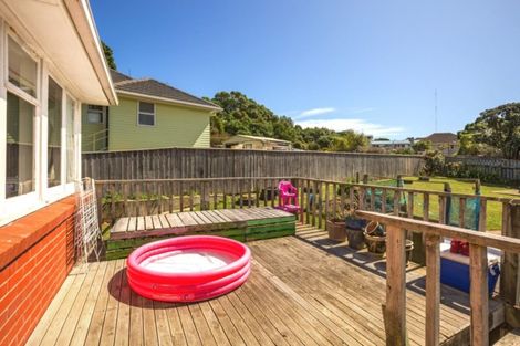 Photo of property in 55 Jillett Street, Titahi Bay, Porirua, 5022