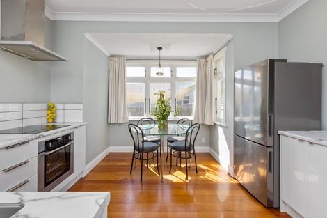 Photo of property in 102 Sylvan Road, Parkvale, Hastings, 4122