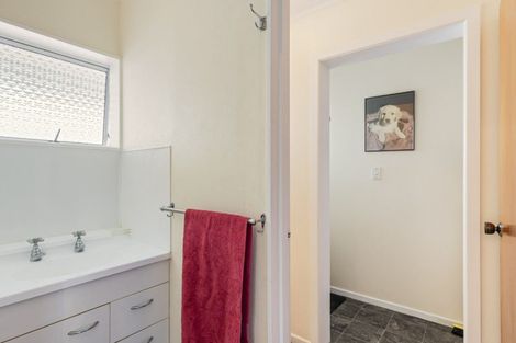 Photo of property in 2/220 Coronation Avenue, Welbourn, New Plymouth, 4310