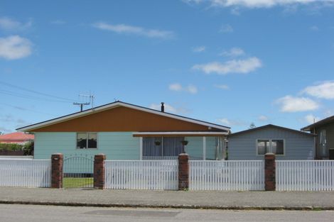 Photo of property in 19a Lyndhurst Street, Westport, 7825