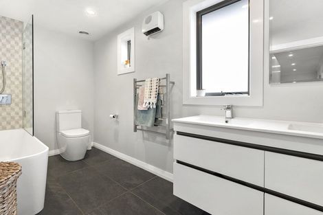 Photo of property in 14 Bradford Street, Bradford, Dunedin, 9011