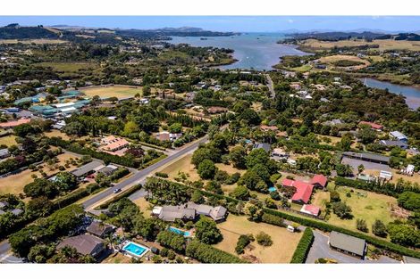 Photo of property in 17 Kendall Road, Kerikeri, 0230