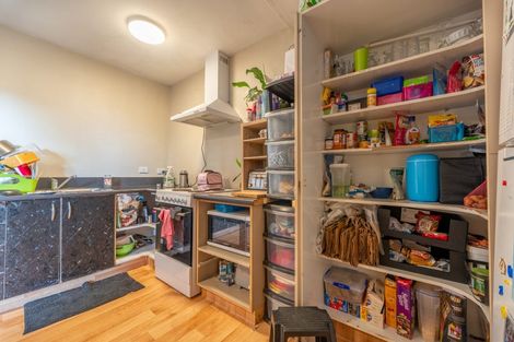 Photo of property in 92-98 High Street, Waimate, 7924