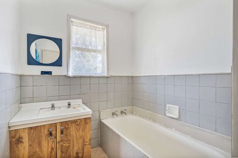 Photo of property in 35 Hobart Crescent, Wattle Downs, Auckland, 2103